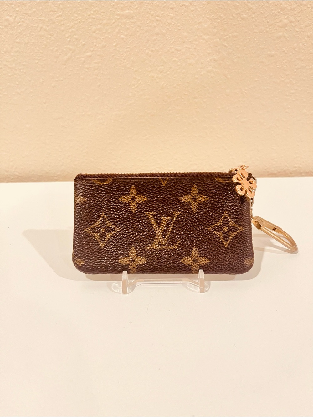 Louis Vuitton Monogram Key Pouch - Brown